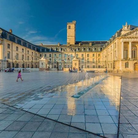 Ferienwohnung Le Terracotta : Au Coeur Du Centre Historique Dijon Exterior foto